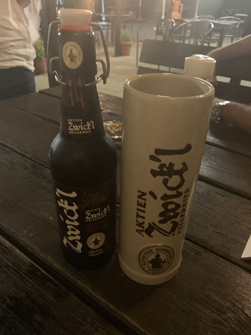Aktien Zwick'l Kellerbier – Salzburg