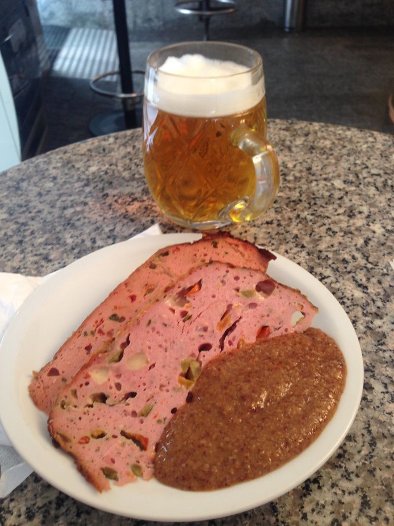 Bier mit Leberkäse – Linz