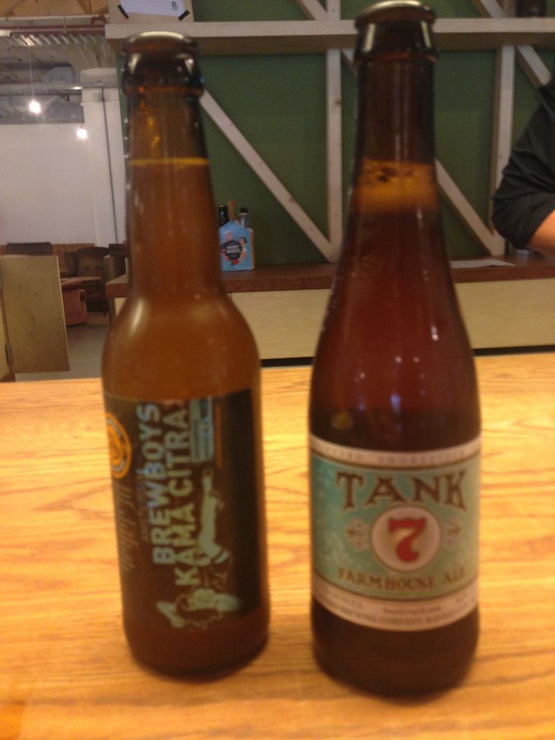 Brewboys Karacitra, Tank 7 Farmhouse Ale – Amstelveen