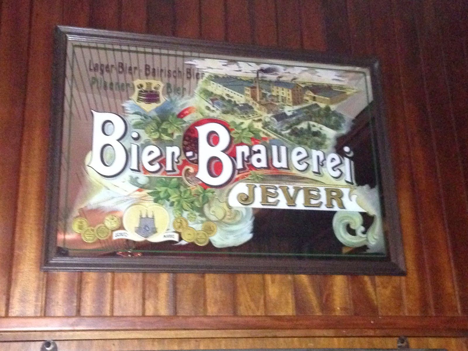 Jever (Brauerei-Spiegel) – Berlin