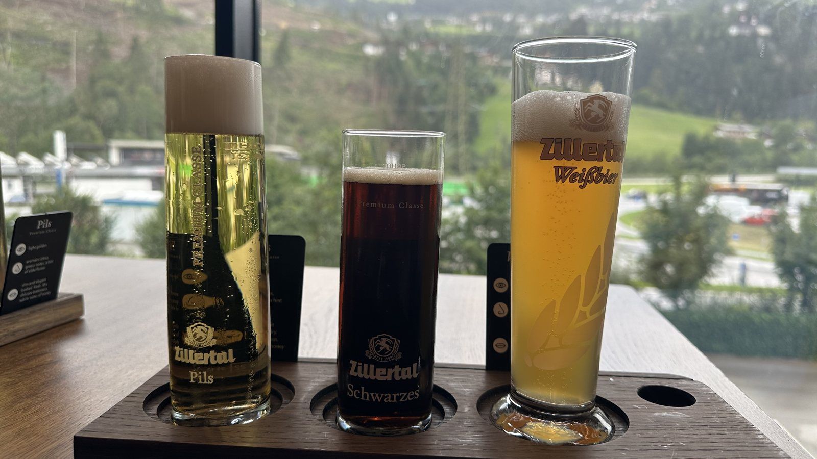 Zillertal Bierbrett: Pils, Schwarzes, Weißbier – Zell am Ziller